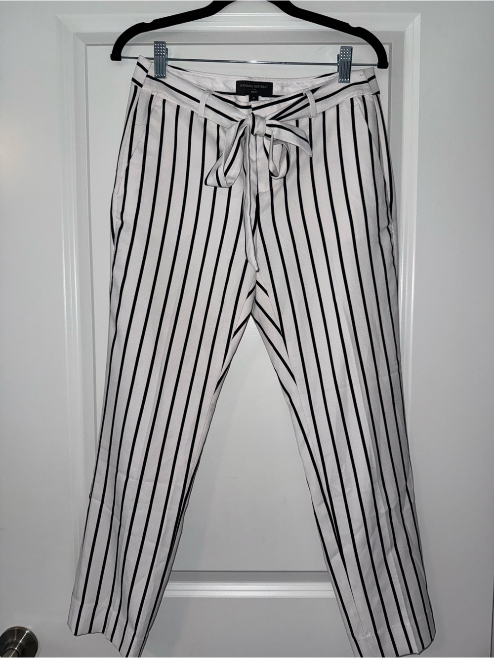 Banana Republic White Pants with Black Pinstripes and Tie Waist